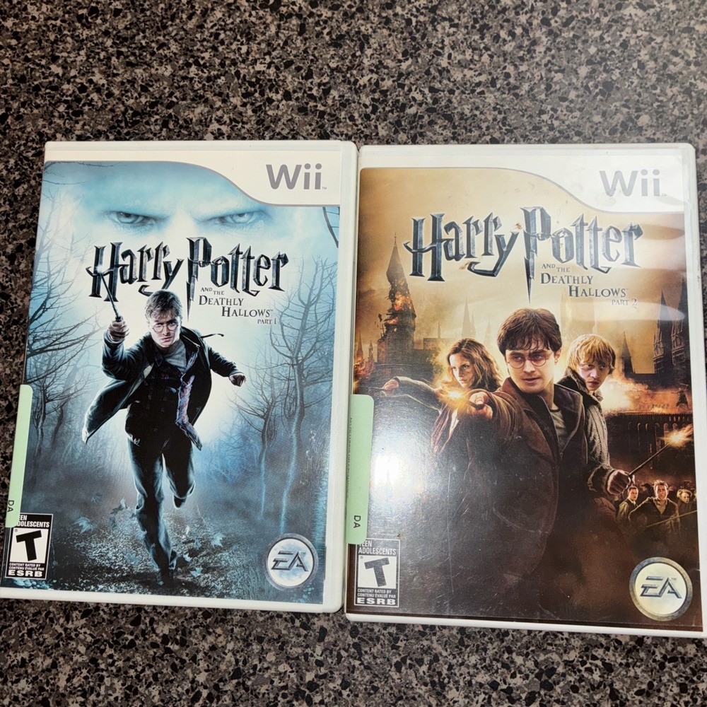 Wii Harry Potter and the Deathly Hallows: Parts 1 & 2 Complete With Booklets
